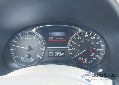 2015 Nissan Altima 2.5 S из США, поврежденный, VIN 1N4AL3AP8FC291434